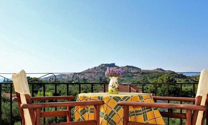 Mithimna Apartment | Molivos View Studios