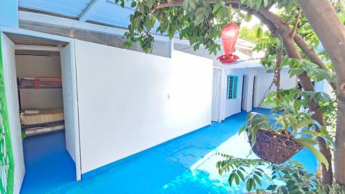 Cali Apartment | Mom's House Familiar