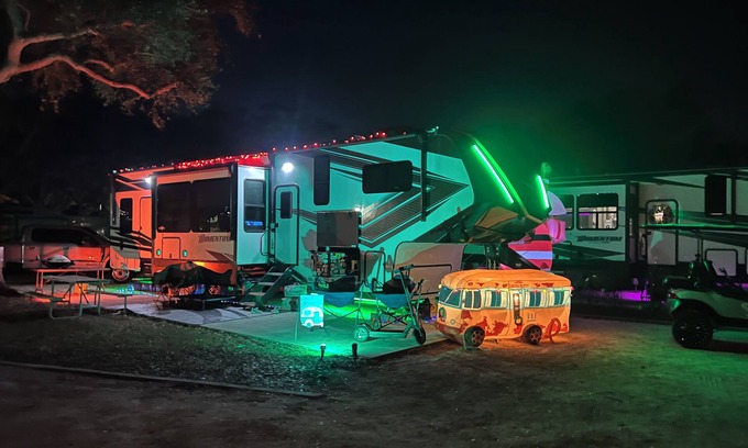 Braden River House | Momentum Toy Hauler in SUN OUTDOORS Resort