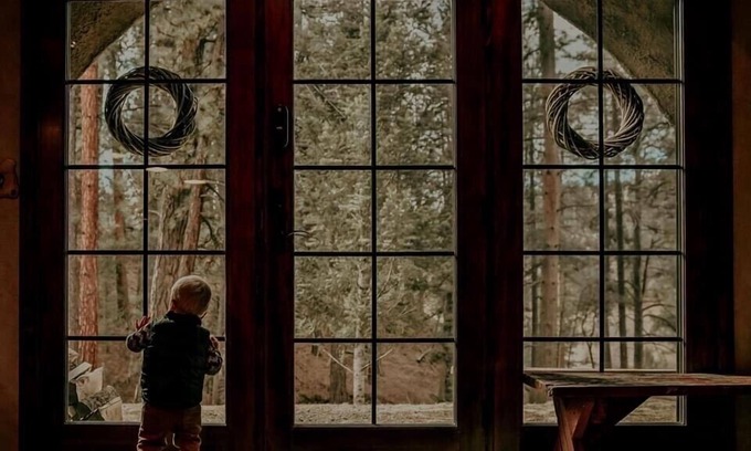 Clancy House | Montana Hobbit House!