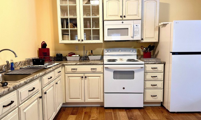 Hartshorn Cabin | Montauk Valley Cabins, Montauk Valley Cabins-2 Miles From Montauk State Park