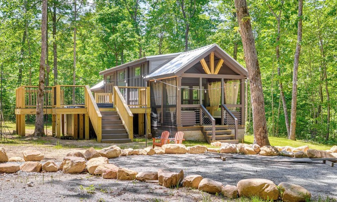Monteagle Cabin | Monteagle Cabin w/Swim Spa, Sauna & Fire Pit!