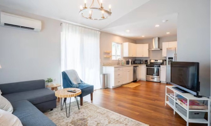 Lema Ranch Cottage | Monthly 1bed/1bath Full Guest House bordering beautiful Nature Preserve Trails