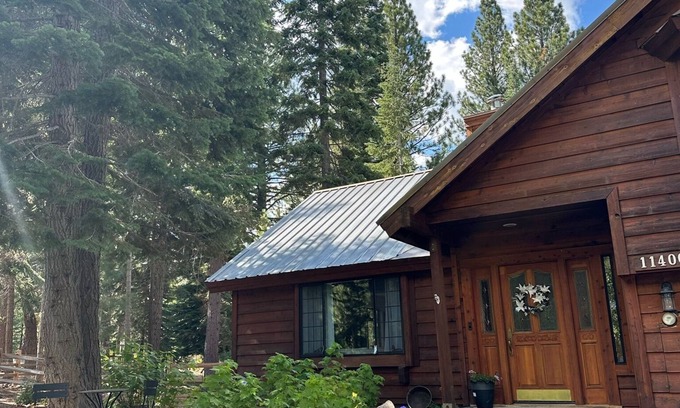 Ponderosa Palisades House | MONTHLY LEASE: June 1, 2024: Martiswood Estates Home Minutes to NorthStar