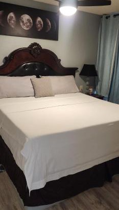 Sunrise Manor House | moon paradise room # 2