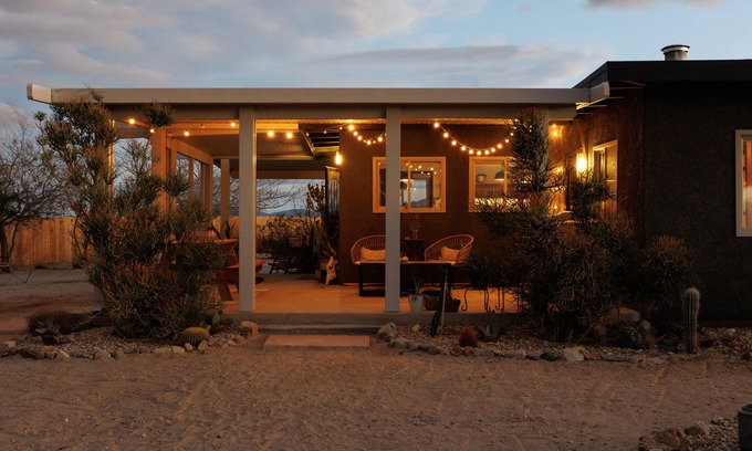 Twentynine Palms House | Moon Shadow Ranch | Desert Medicine Retreat