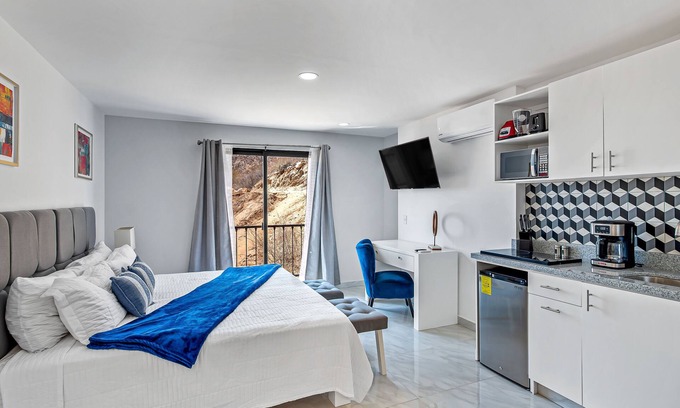 Downtown Cabo San Lucas Hotel | Morgan Residences 508B @ Boutique Hotel with pool, gym, spa