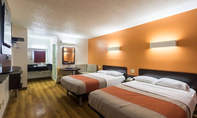 Crawfordsville Hotel | Motel 6 Crawfordsville, IN