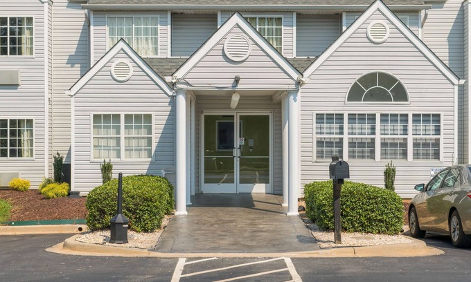 Gastonia Hotel | Motel 6 Gastonia, NC