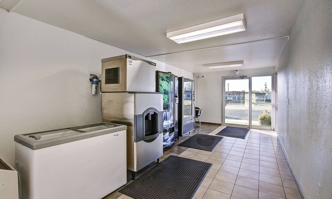 Green Bay Hotel | Motel 6 Green Bay, WI