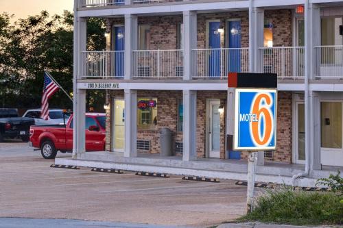 Rolla Hotel | Motel 6-Rolla, MO