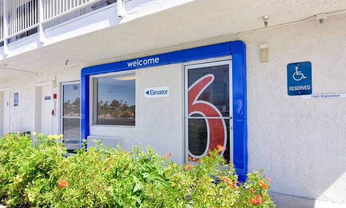 Twentynine Palms Hotel | Motel 6 Twentynine Palms, CA