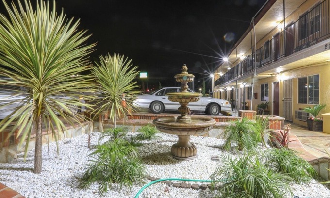 Vallejo Hotel | Motel 7