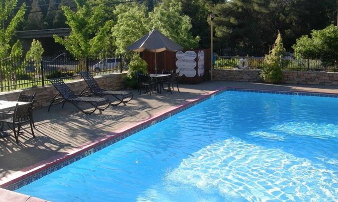 Apple Hill Hotel | Mother Lode Motel