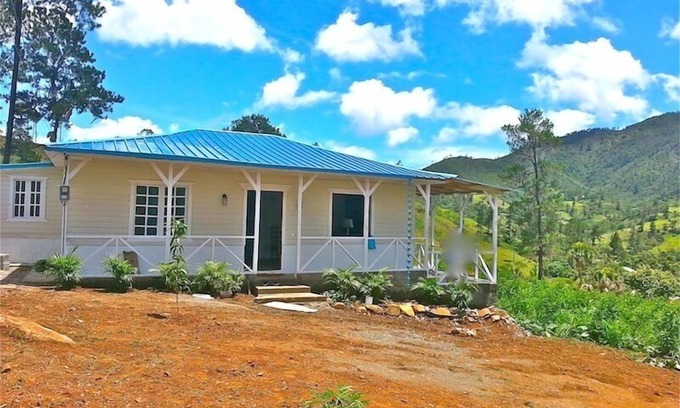 San Jose de Ocoa Cabin | MOUNTAIN COTTAGE LOCATED IN SMALL VILLAGE 25 MIN FROM SAN JOSE DE OCOA