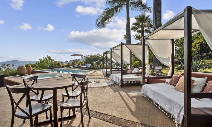 Tepoztlan Apartment | Mountain Paradise Retreat: Casanevo-Tepoztlan