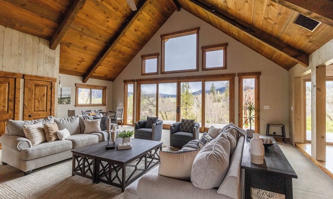 North Fork House | Mountain Refuge.