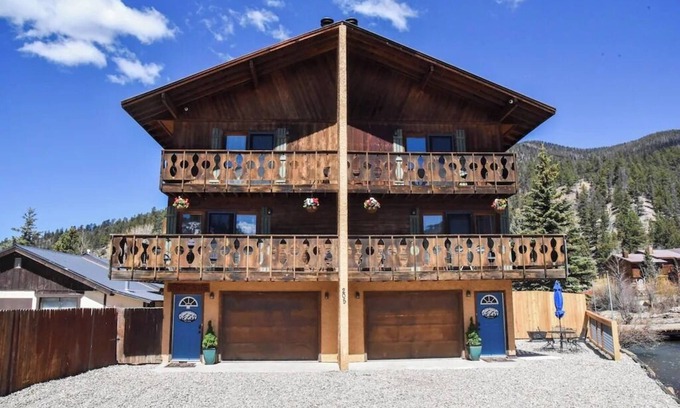 Red River House | Mountain/River Rider at Brookside