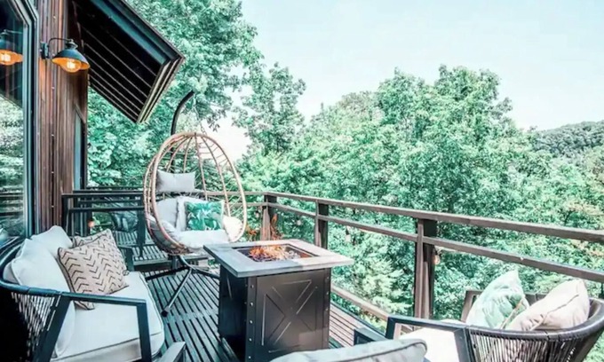 Vein Mountain House | Mountain view cabin w/hot tub, fire pit, pet friendly in Marion, near Asheville