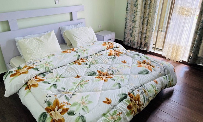 Western Province Apartment | Mountain View, Charm and comfort: Unwind in Paradise: Anelie Apartment Awaits