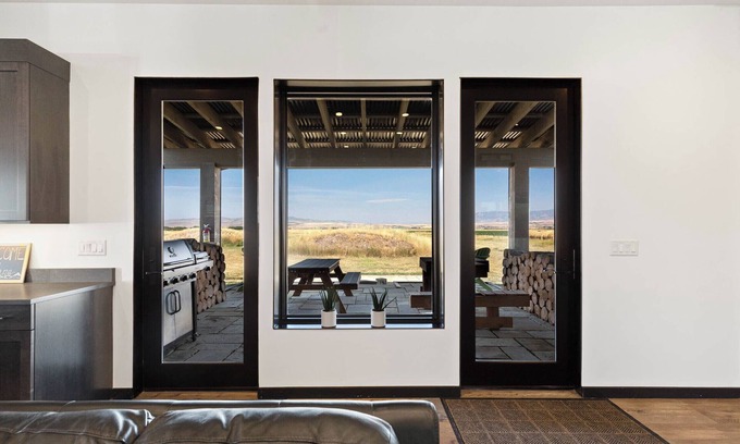 Belgrade Condo | Mountain View Escape