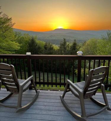 Rumney House | Mountain View Escape with Hot Tub