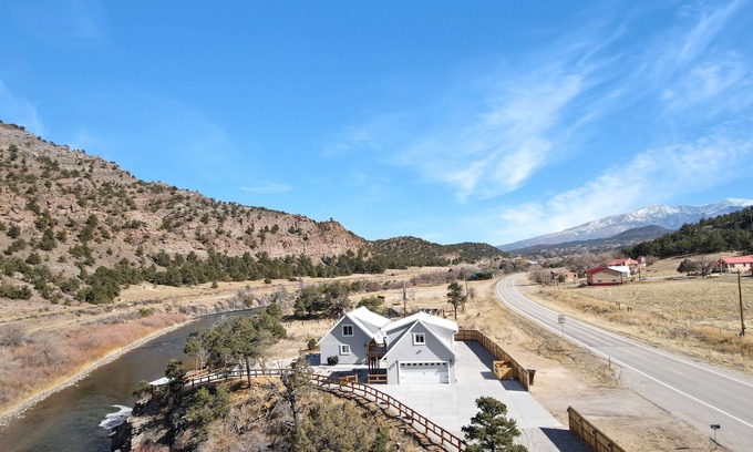 Salida House | Mountain-View Home & Cabin on Arkansas River - Dog-Friendly & RVs welcome