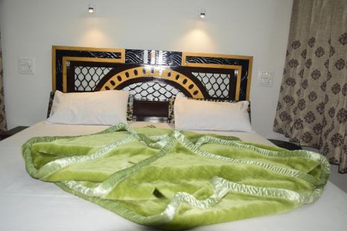 Chamba House | Mountain View