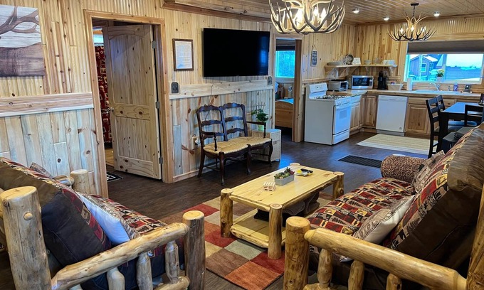 Red River Apartment | Mountain View Lodge 2 Bedroom Apartment