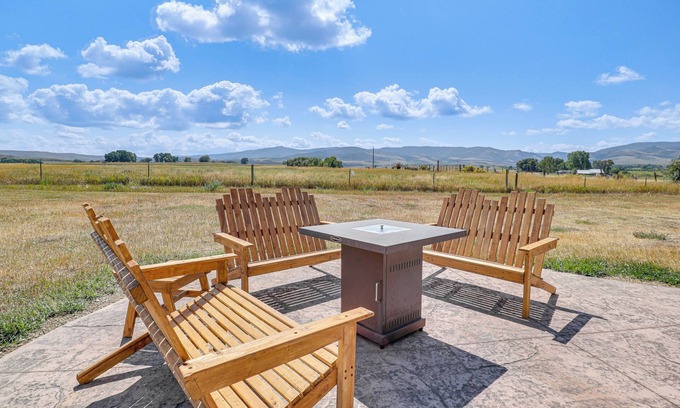 Carbon County Cabin | Mountain-View Log Cabin in Wyoming Wilderness