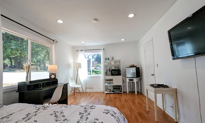 Milpitas House | Mountain view/Ranch/orchard