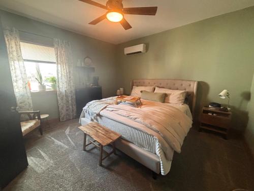 Jim Thorpe House | Mountain View Room wPrivate Bath close to downtown