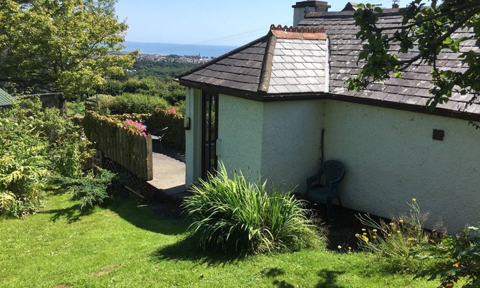 Newcastle Cottage | Mourne Heights, beautiful location near mountains, forest and sea