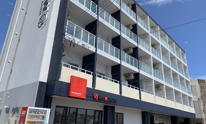 Tomigusuku Apartment | Mr.KINJO in Tomigusuku