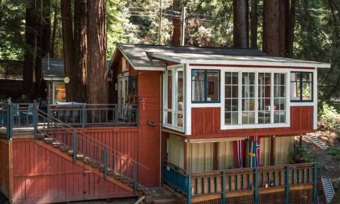 Mount Hermon House | Mt. Hermon Cabin - nestled in the redwoods