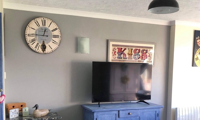 Oulton Broad House | Muddleduck’s Villa/Bungalow 3 bedrooms. Broads getaway