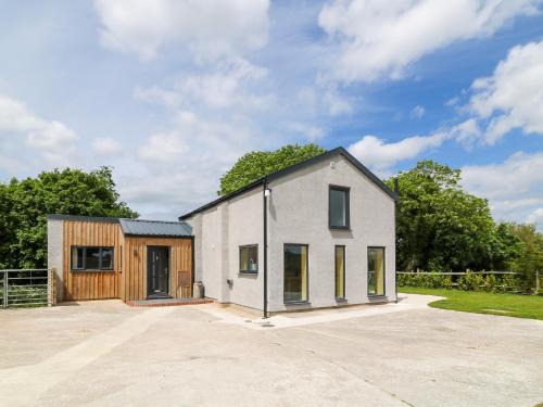 Okehampton House | Muddy Udders Dairy