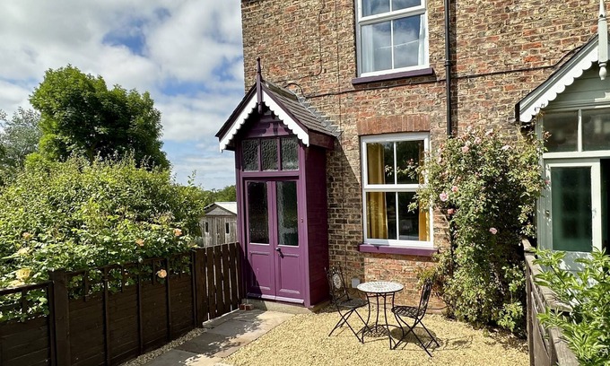 Husthwaite House | Mulberry Cottage Husthwaite