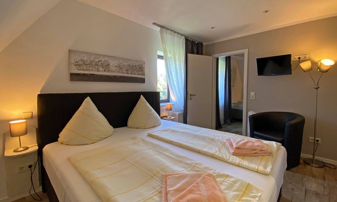Langenwolmsdorf Apartment | Multi-bed room for 4 guests with 30m² in Stolpen (295078)