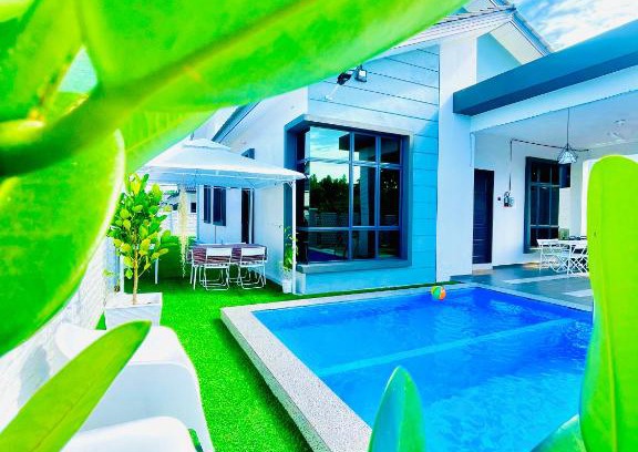 Malacca City Villa | MUSL1M ONLY - Wall White Pool Villa