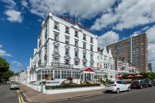 Westcliff-on-Sea Hotel | Muthu Westcliff Hotel (Near London Southend Airport)