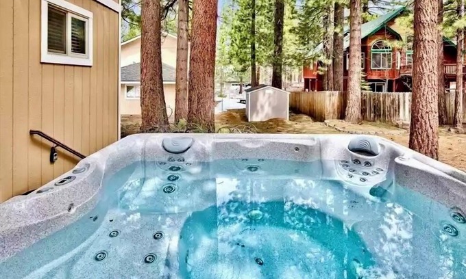 Montgomery Estates House | Mv 350 Lake Tahoe Cabin with Hot tub