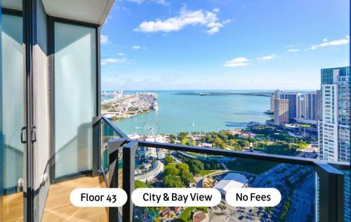 Downtown Miami Apartment | MVR - 5-Star Stay with Resort Pool & Ocean Views