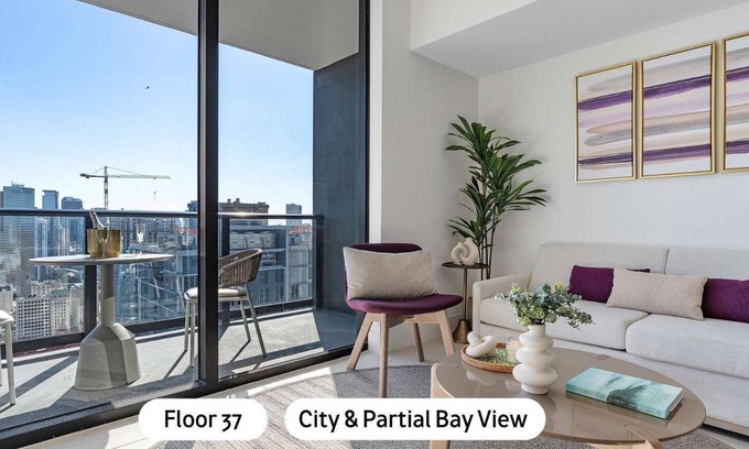 Flagami Apartment | MVR Skyline Luxury in Downtown Miami