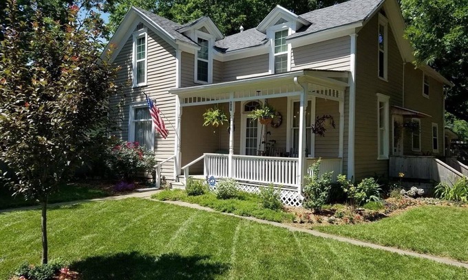 Emporia House | My home is your home! Casual Kansas living at its best!