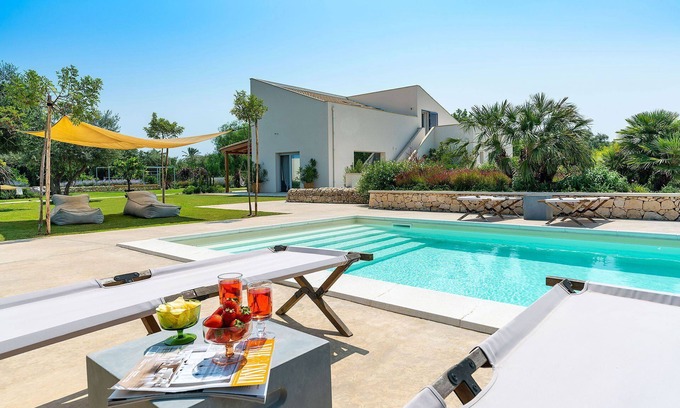 Avola Villa | My Rental Homes - Villa Orangella located near the sea with private pool 6 bedrooms 12 sleeps