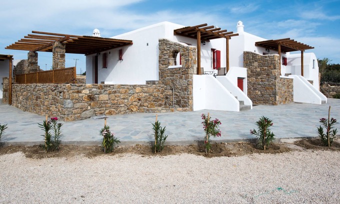 Ano Mera Apartment | Myconian Brothers