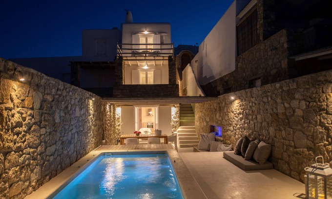 Kanalia Villa | Mykonos Actor’s Villa. 2 bedrooms, private mini-pool
