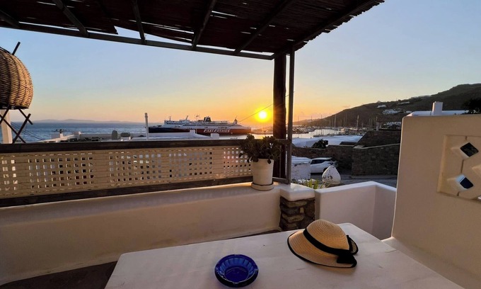 Tourlos Apartment | Mykonos Violet Nest - Sea View Escape