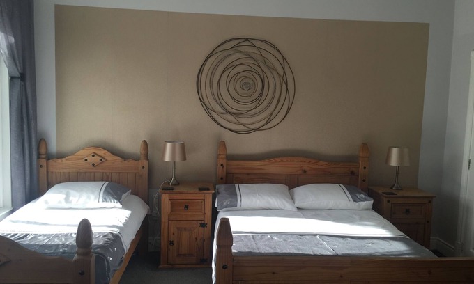 Carrickfergus House | N.I.T.B Approved Guest Accommodation, central to Carrickfergus .